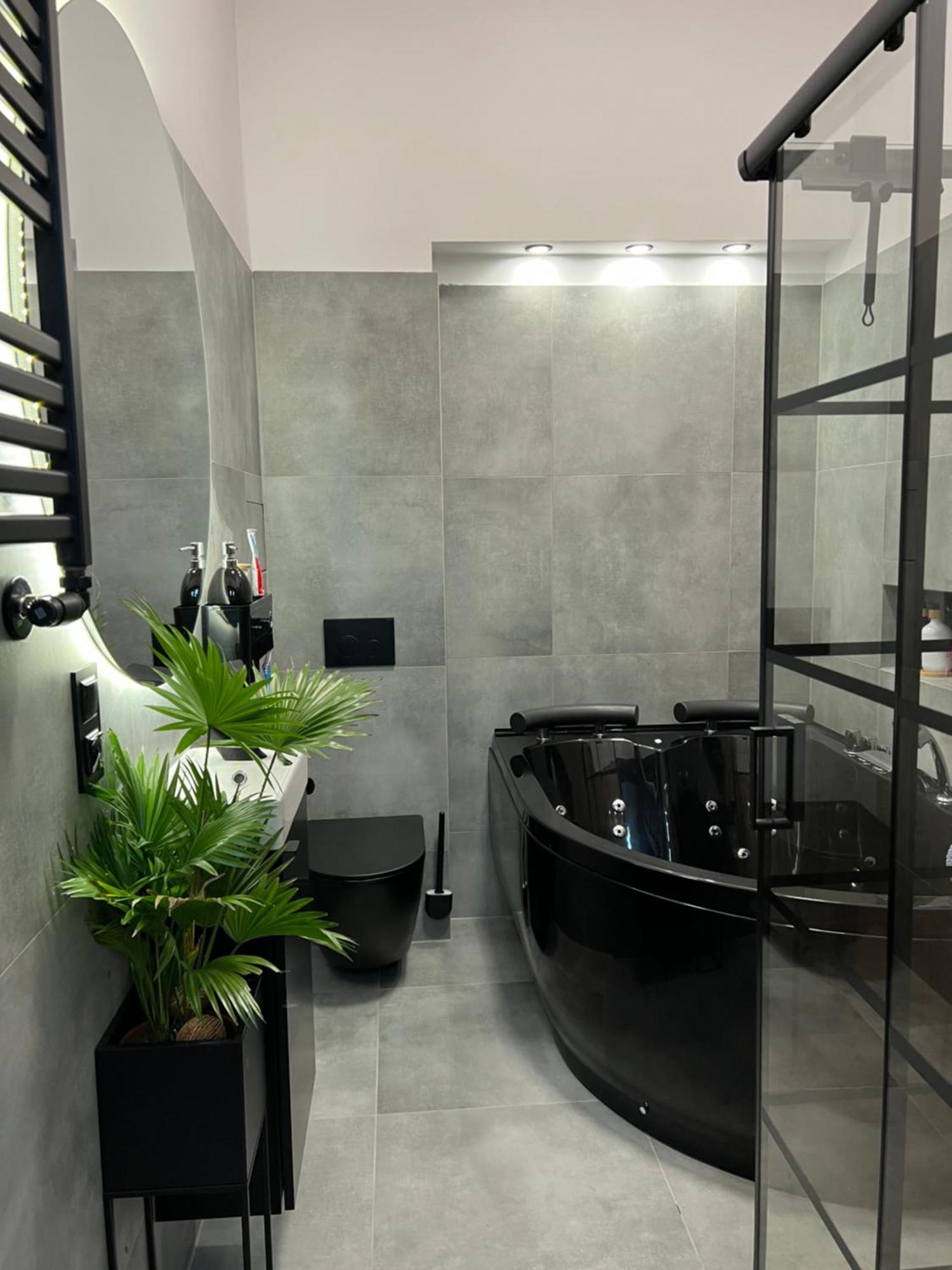 Loft W Centrum Z Jacuzzi 브로츠와프 외부 사진