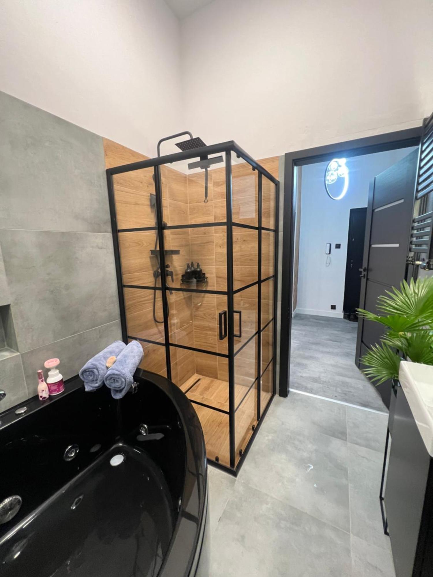 Loft W Centrum Z Jacuzzi 브로츠와프 외부 사진