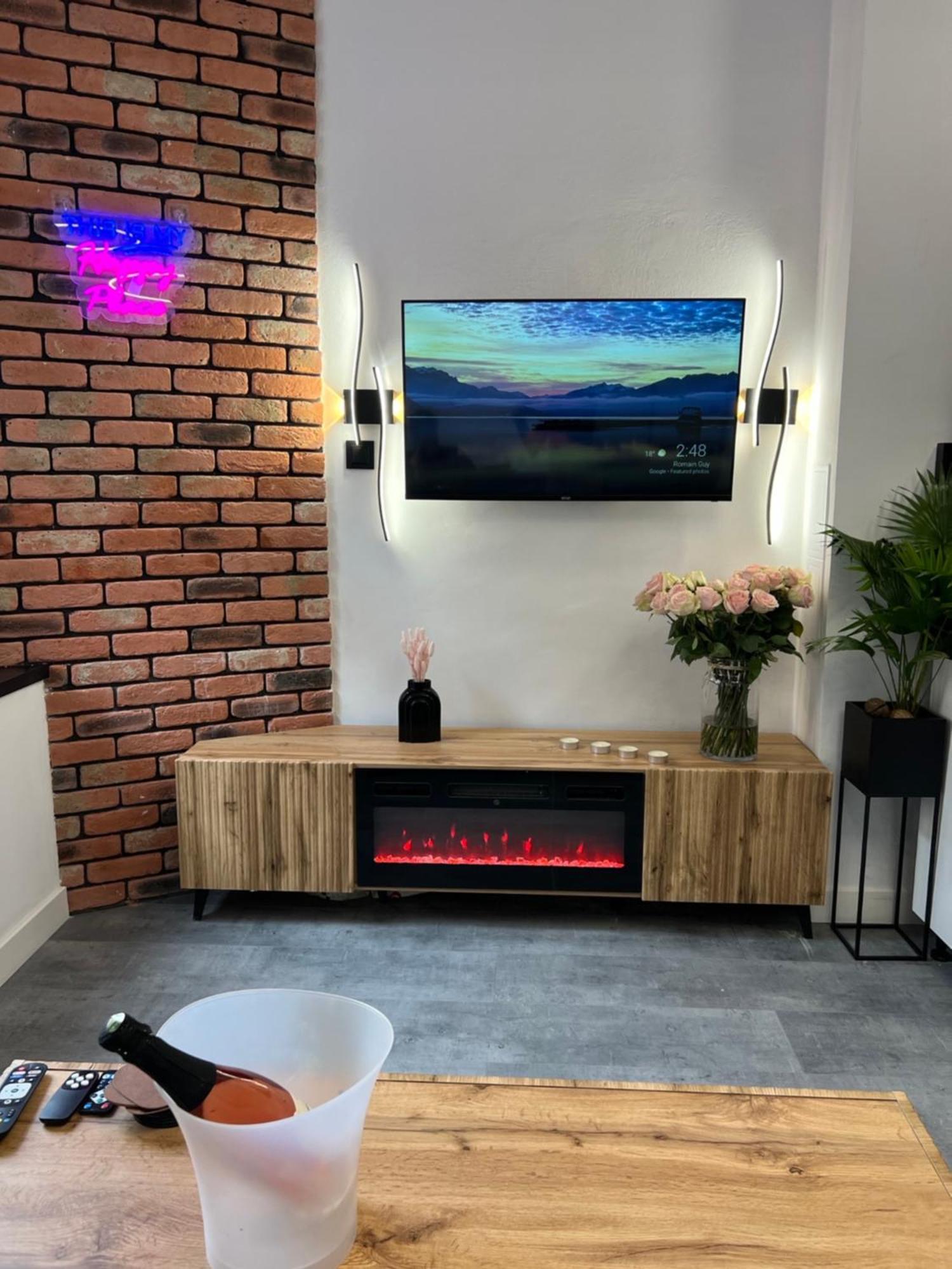 Loft W Centrum Z Jacuzzi 브로츠와프 외부 사진